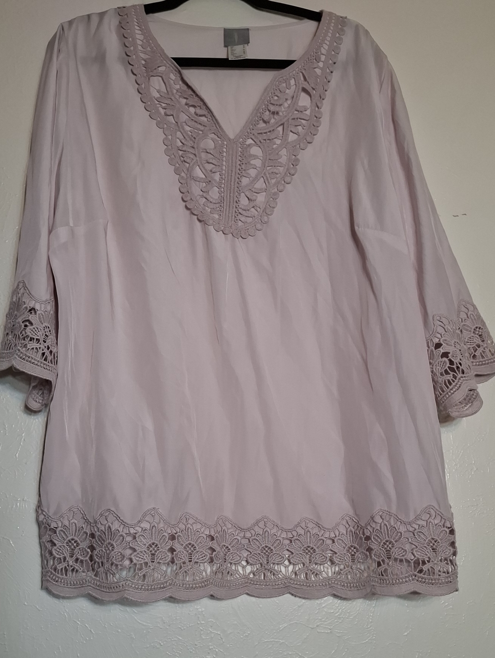 Light Lavender Lace-Trim V-Neck Tunic Top Womens Size 16